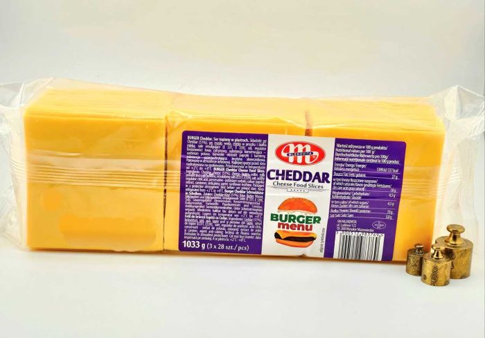 Сир плавлений Чеддер Mlekovita 1.033 кг