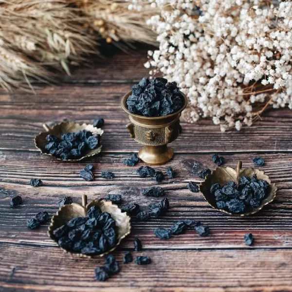 Родзинки в'ялені в тіні (без цукру) 1 кг